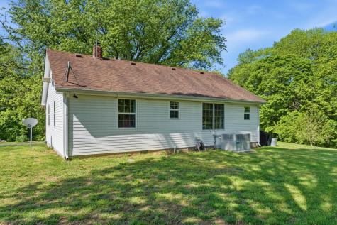 1550 Little Bartons Creek Road Cumberland Furnace TN 37051