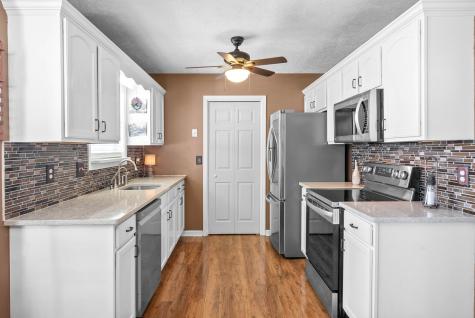 1633 Cedar Springs Circle Clarksville TN 37042