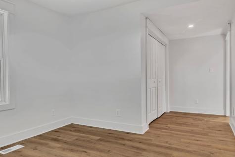 402 England Street, E Cowan TN 37318