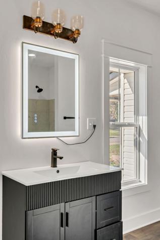 402 England Street, E Cowan TN 37318