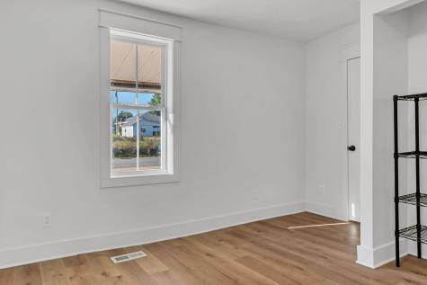 402 England Street, E Cowan TN 37318