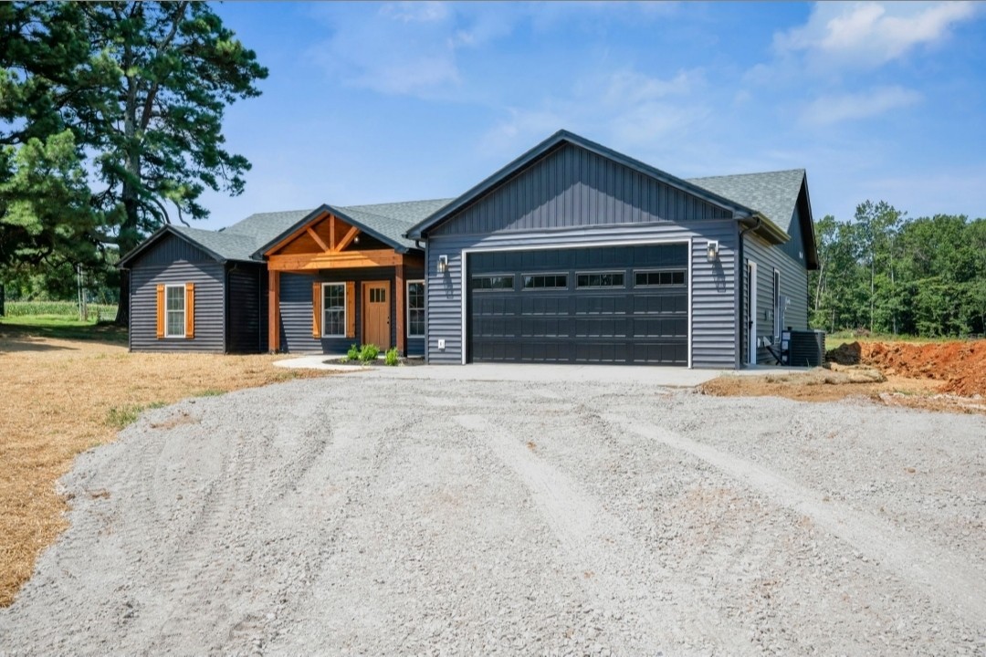 2559 Sylvia Road Dickson TN 37055