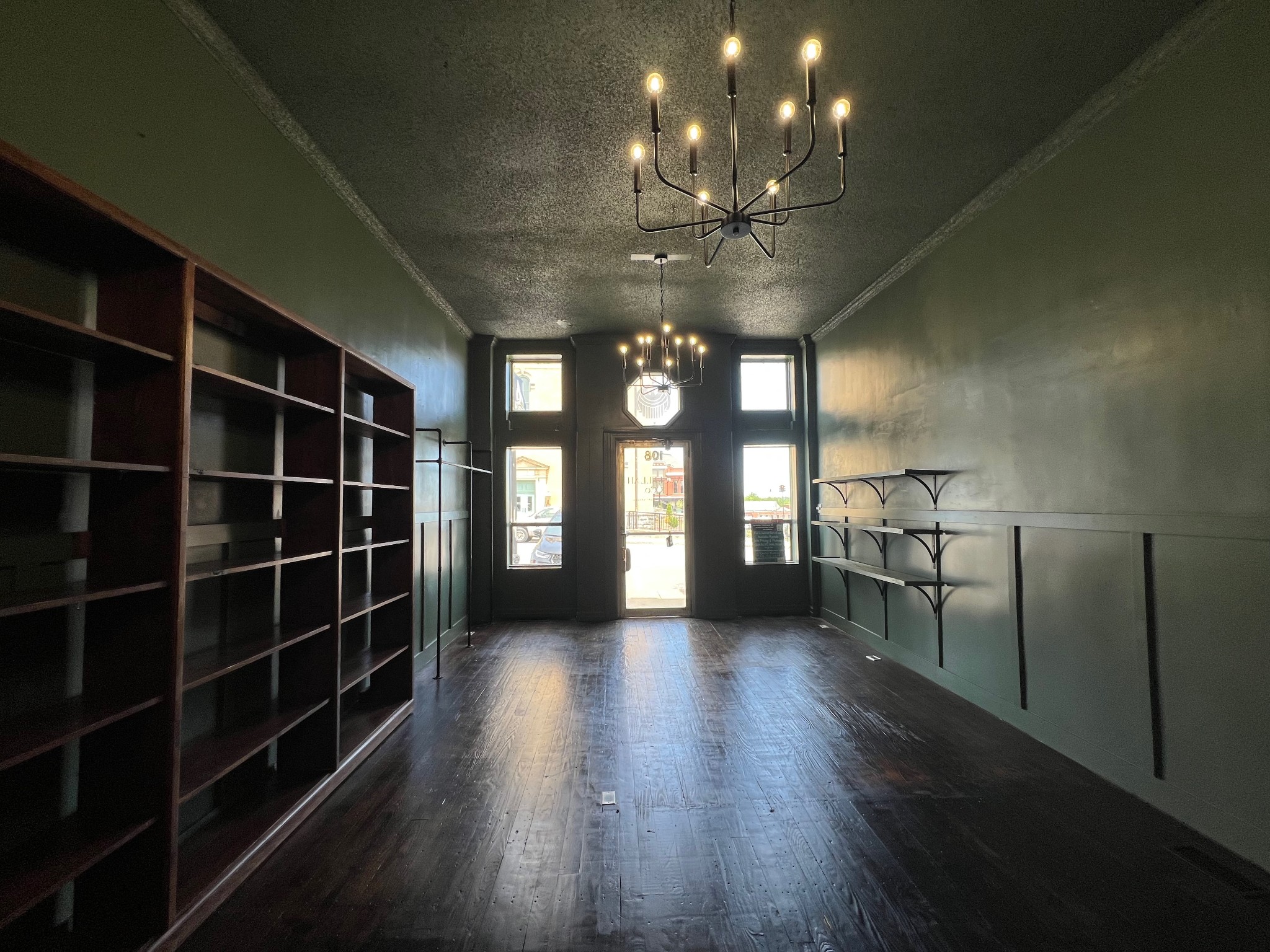 108 6th Ave, W Springfield TN 37172