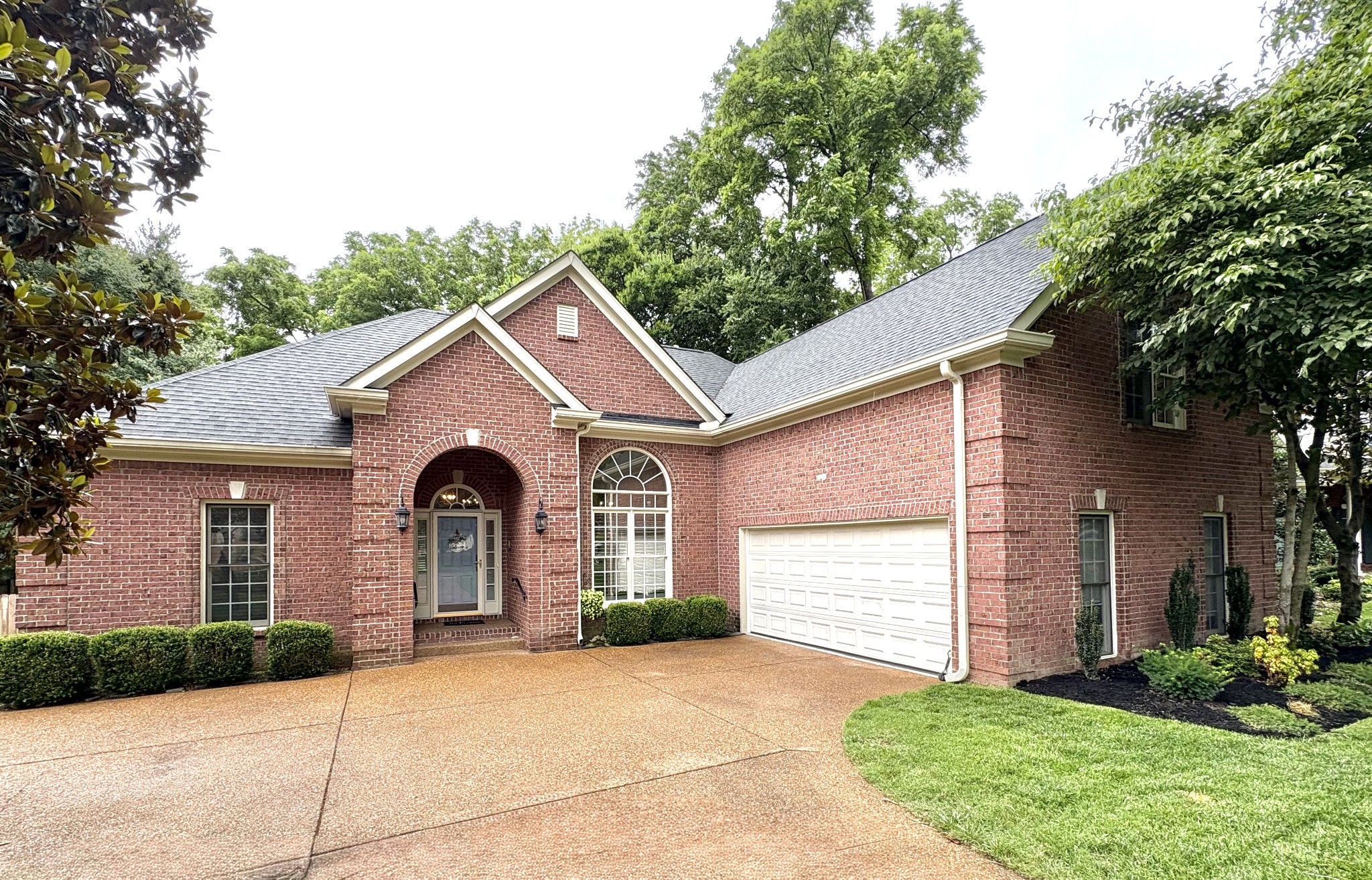 5113 Ravens Glen Nashville TN 37211