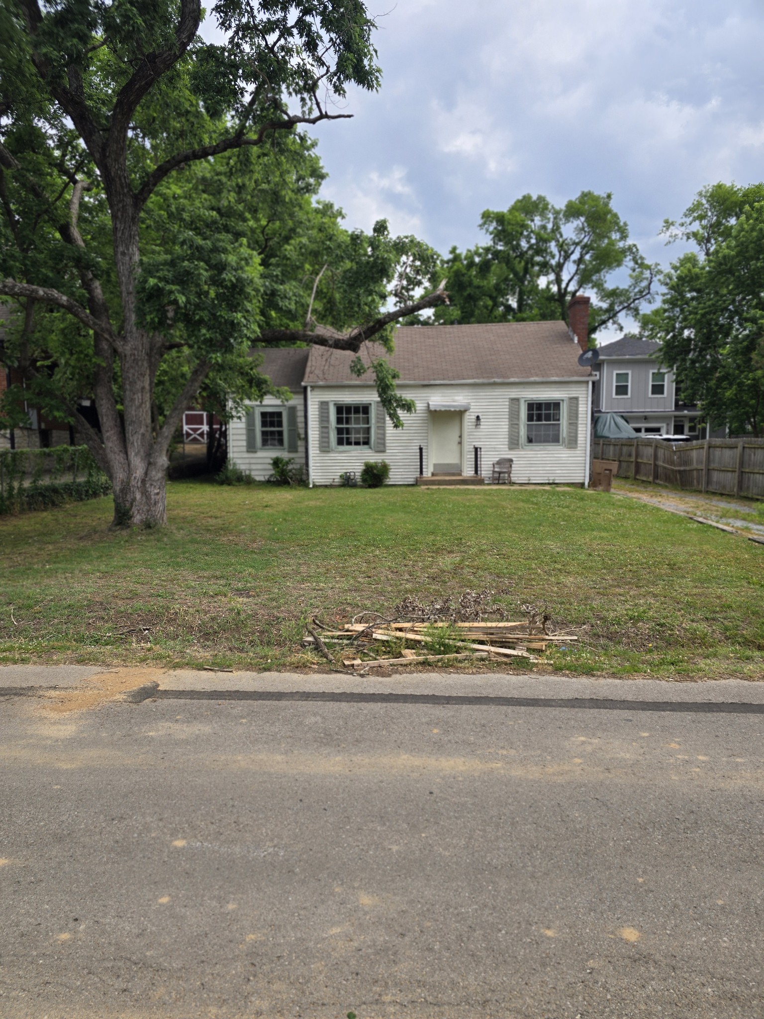 911 Carolyn Avenue Nashville TN 37216