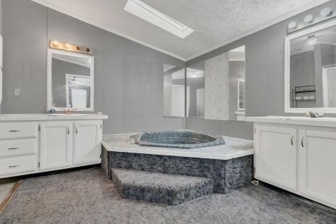 1812 Highway 52, E Portland TN 37148