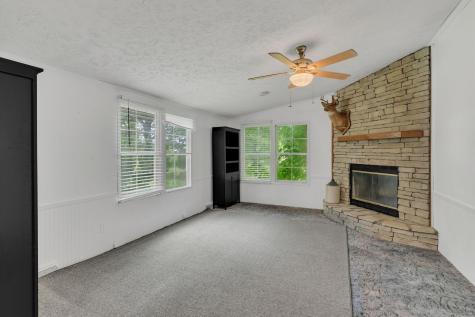 1812 Highway 52, E Portland TN 37148