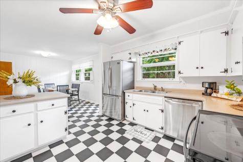 1906 Pinehurst Drive Nashville TN 37216
