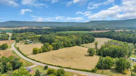 8084 Old Alto Highway Decherd TN 37324