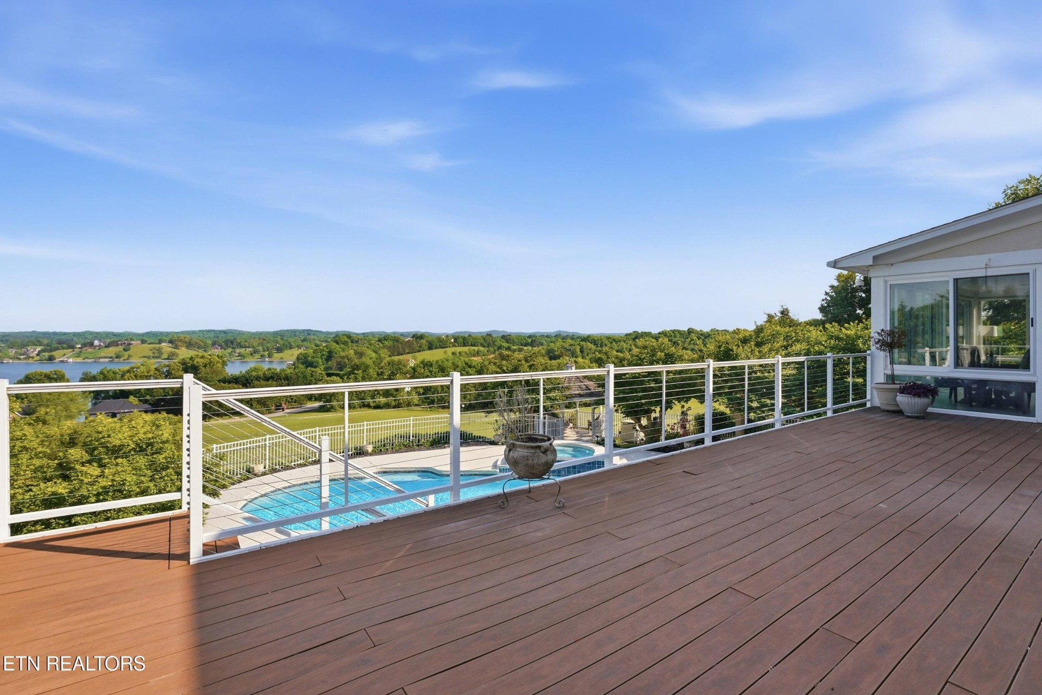 4246 Gravelly Hills Road Louisville TN 37777