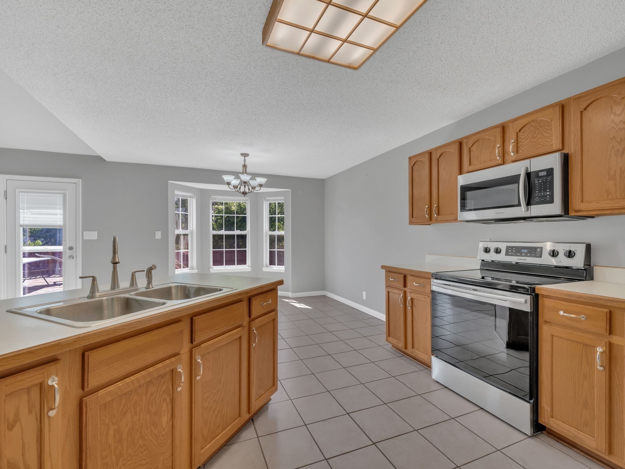 3825 Roscommon Way Clarksville TN 37040