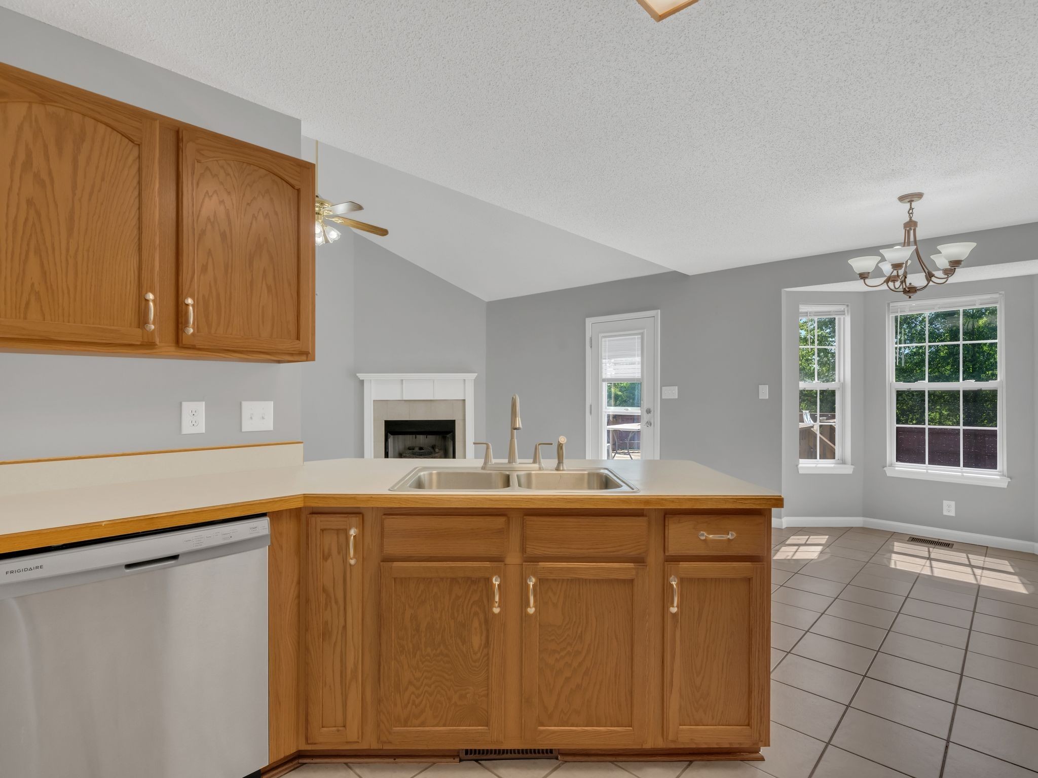 3825 Roscommon Way Clarksville TN 37040