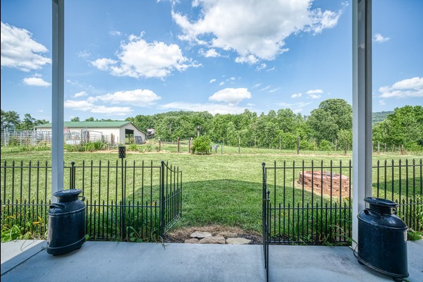 395 Thaxton Road Mc Minnville TN 37110