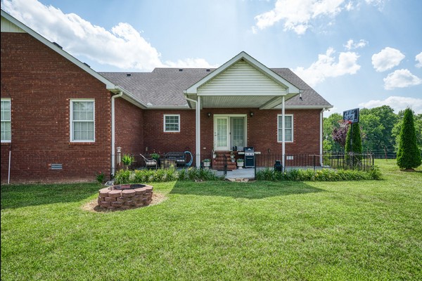 395 Thaxton Road Mc Minnville TN 37110