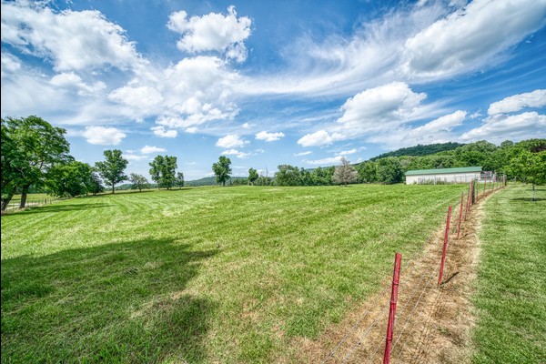 395 Thaxton Road Mc Minnville TN 37110