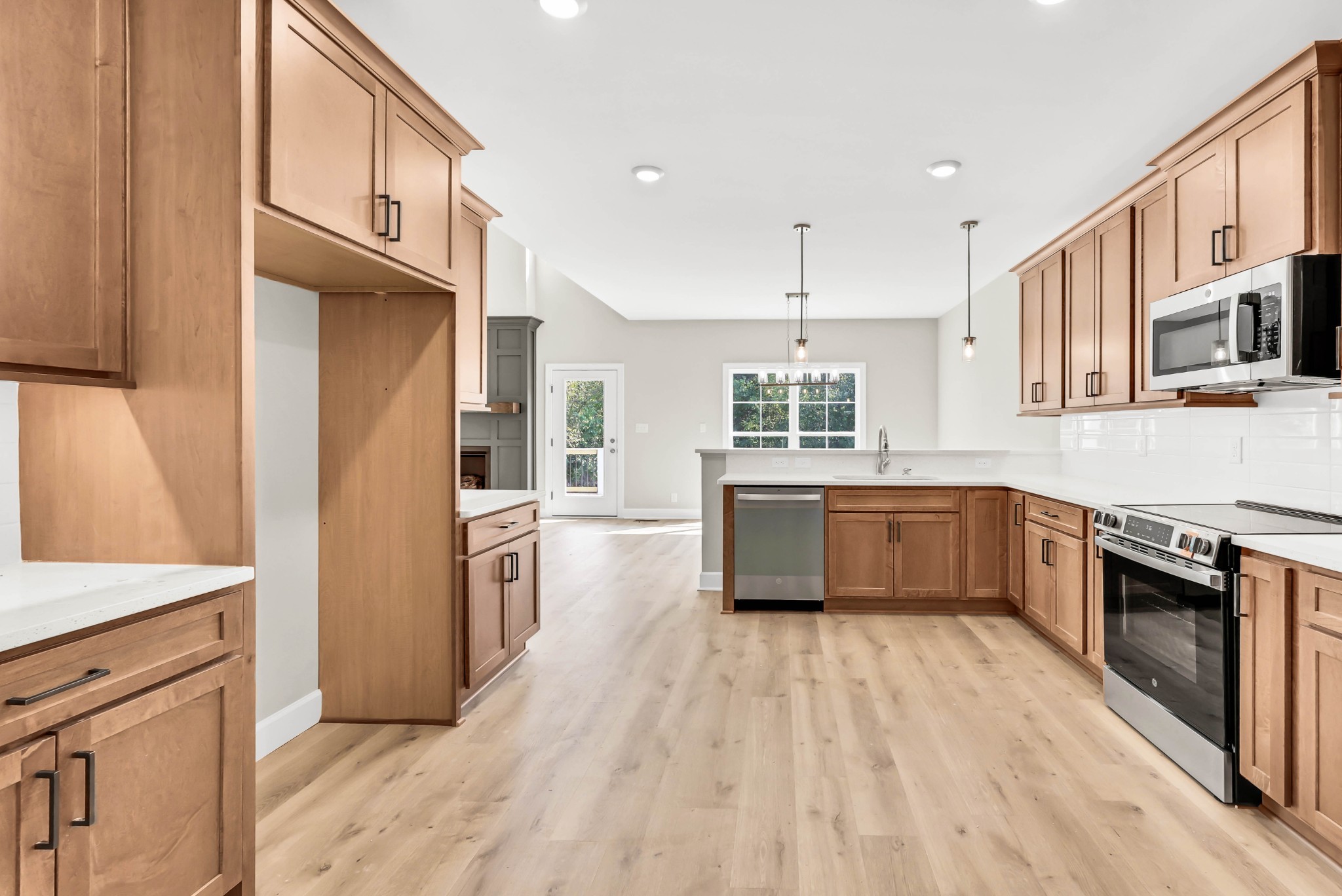 262 Rossview Road Clarksville TN 37043