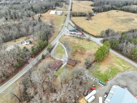 2861 Highway 48 Cunningham TN 37052