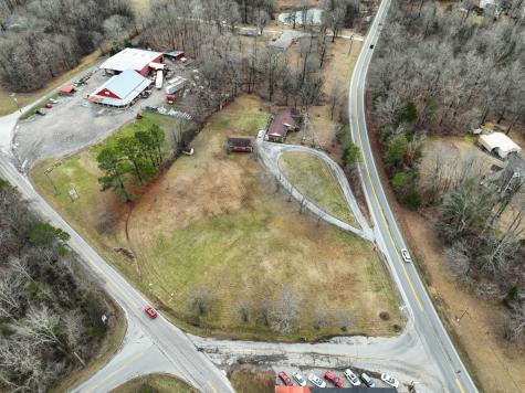 2861 Highway 48 Cunningham TN 37052