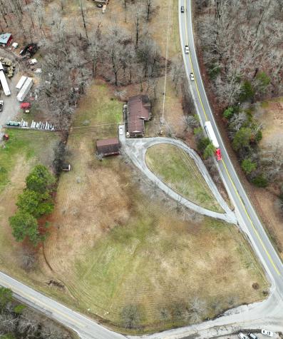 2861 Highway 48 Cunningham TN 37052