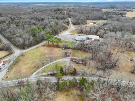 2861 Highway 48 Cunningham TN 37052