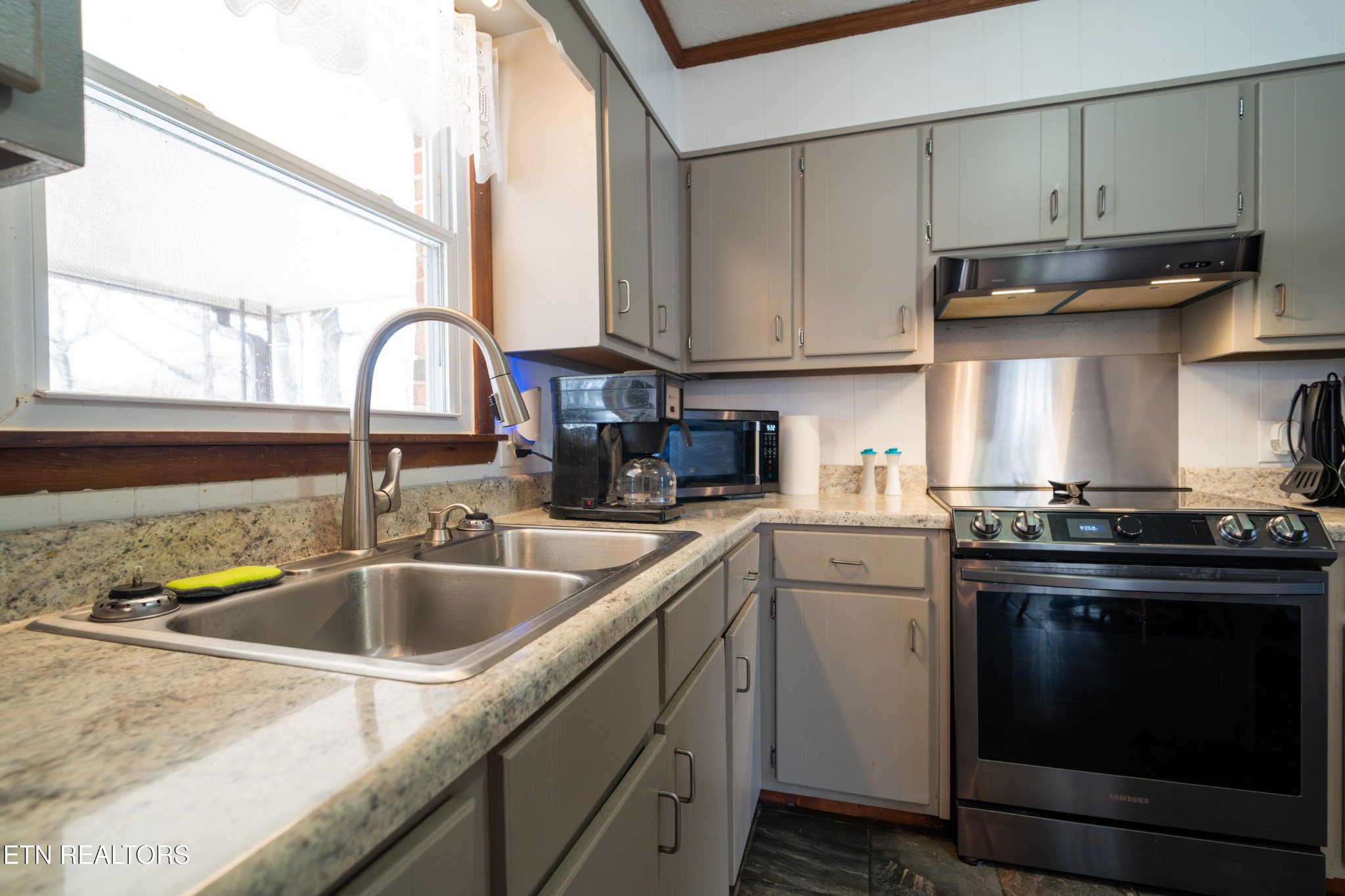 408 Shady Oaks Drive Spencer TN 38585