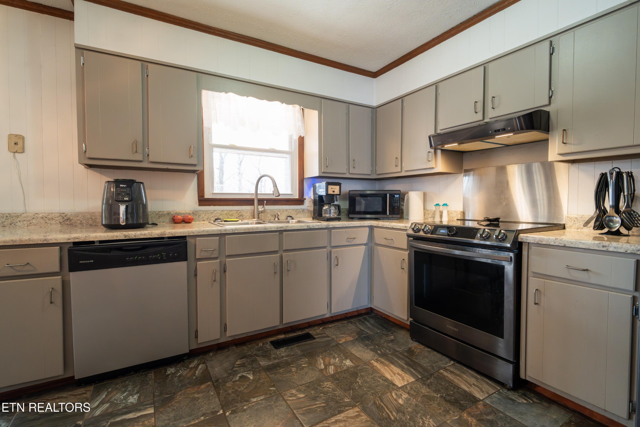 408 Shady Oaks Drive Spencer TN 38585