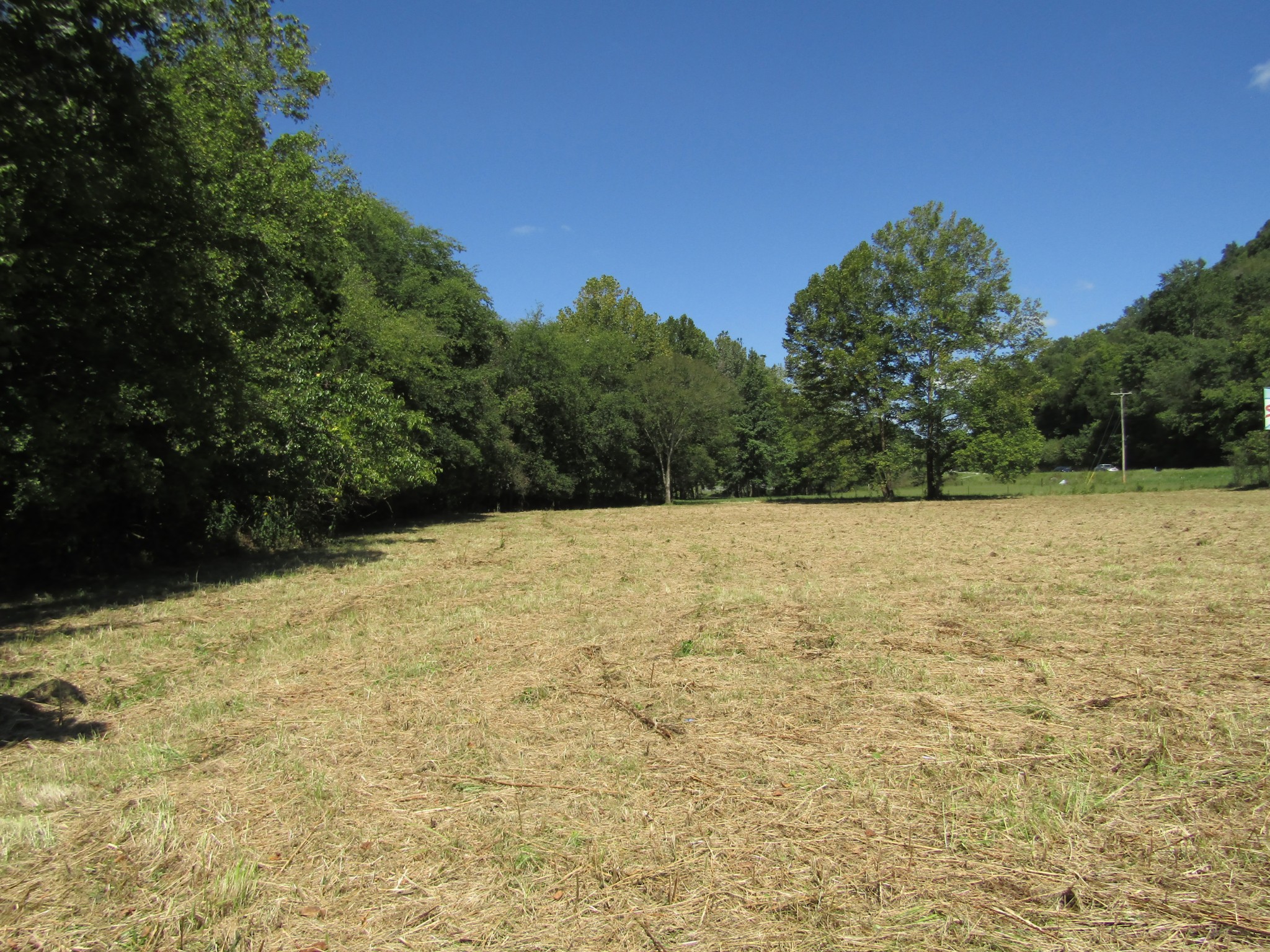 14 Ac Hartsville Road Lafayette TN 37083