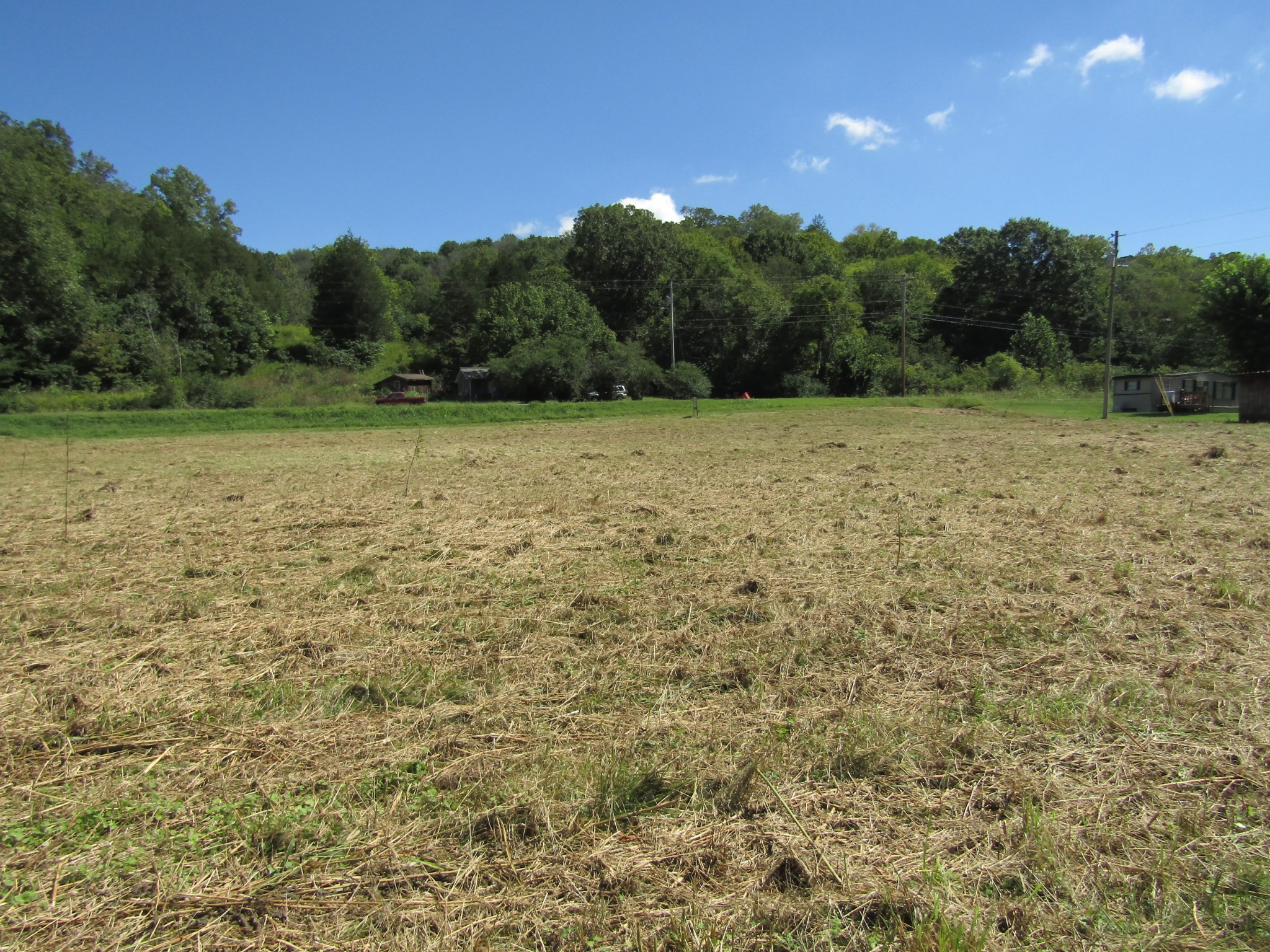 14 Ac Hartsville Road Lafayette TN 37083