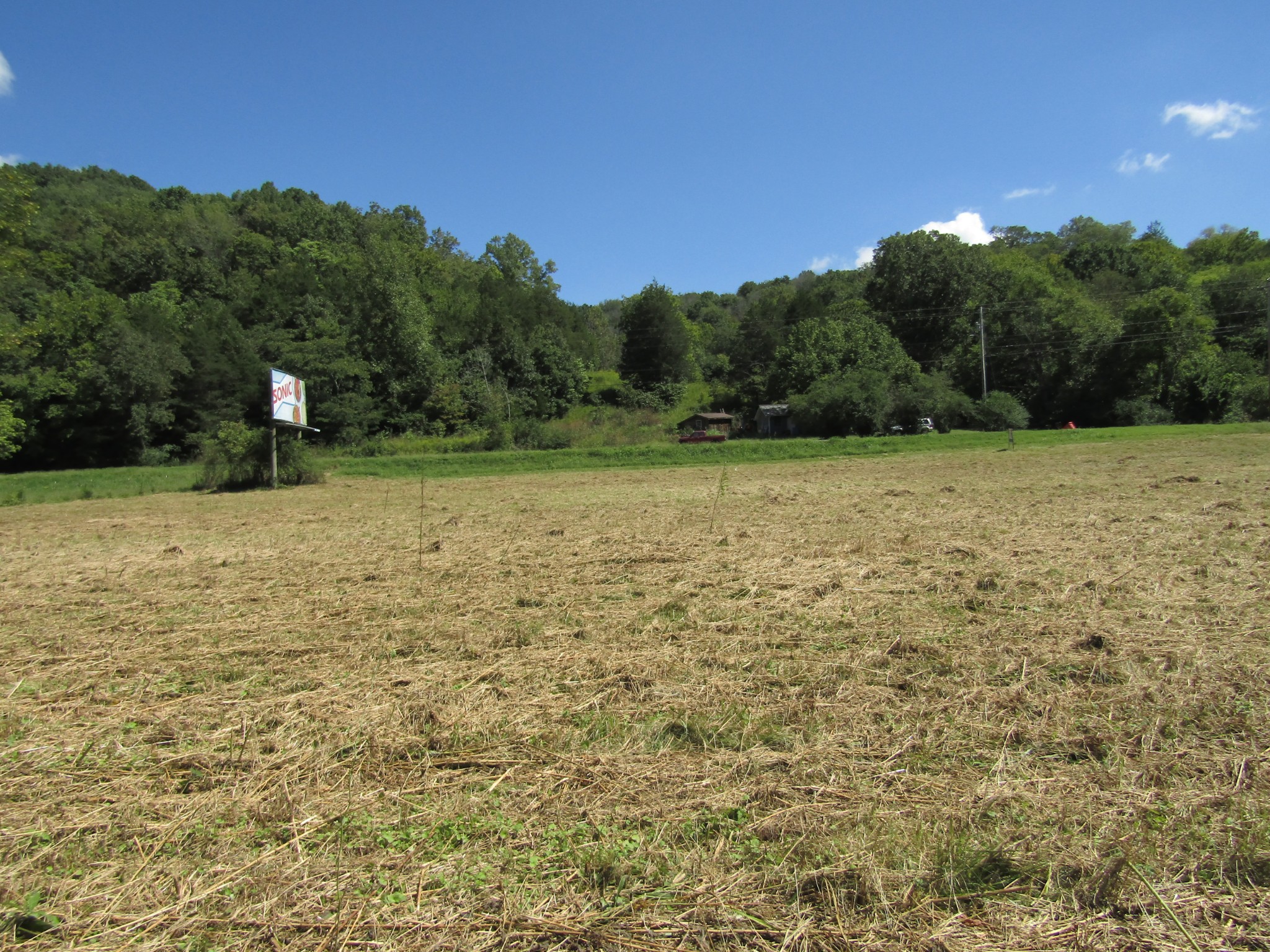 14 Ac Hartsville Road Lafayette TN 37083