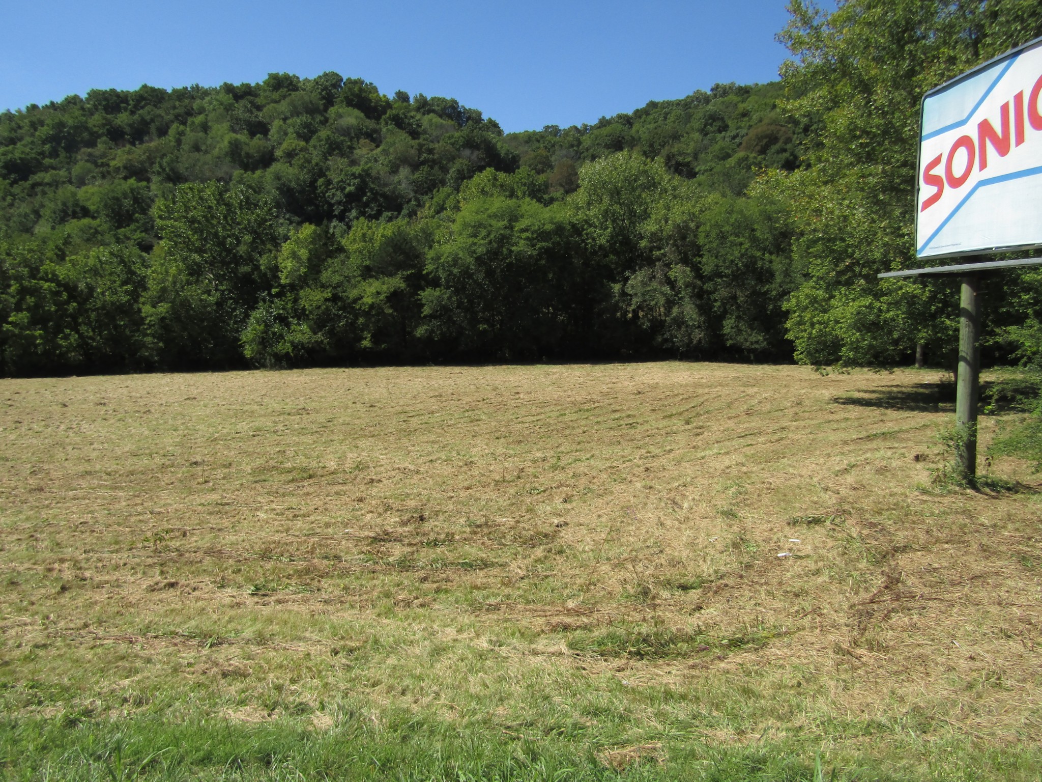 14 Ac Hartsville Road Lafayette TN 37083