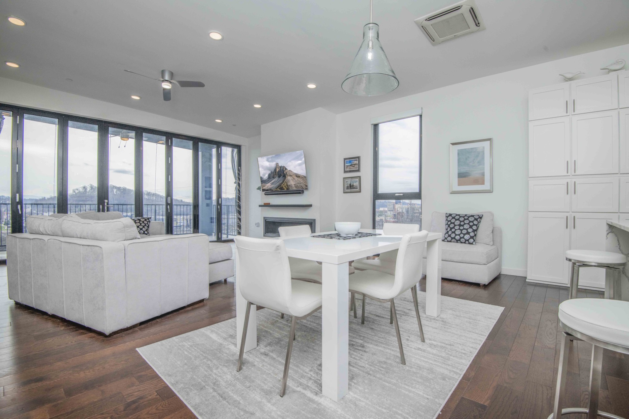 608 Hill Ave, W Knoxville TN 37902