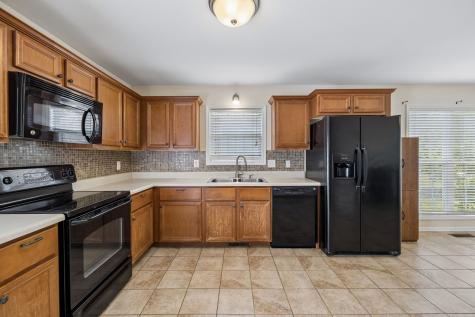688 Fallbrook Lane Clarksville TN 37040