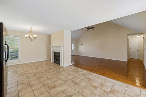 688 Fallbrook Lane Clarksville TN 37040