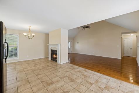 688 Fallbrook Lane Clarksville TN 37040