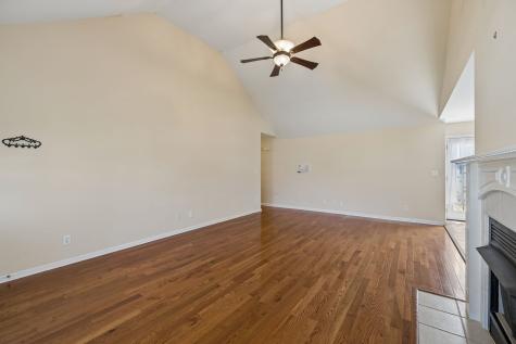688 Fallbrook Lane Clarksville TN 37040
