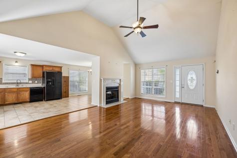 688 Fallbrook Lane Clarksville TN 37040