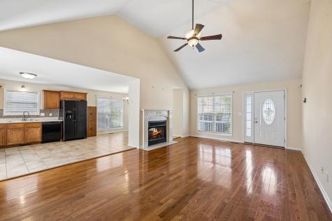 688 Fallbrook Lane Clarksville TN 37040