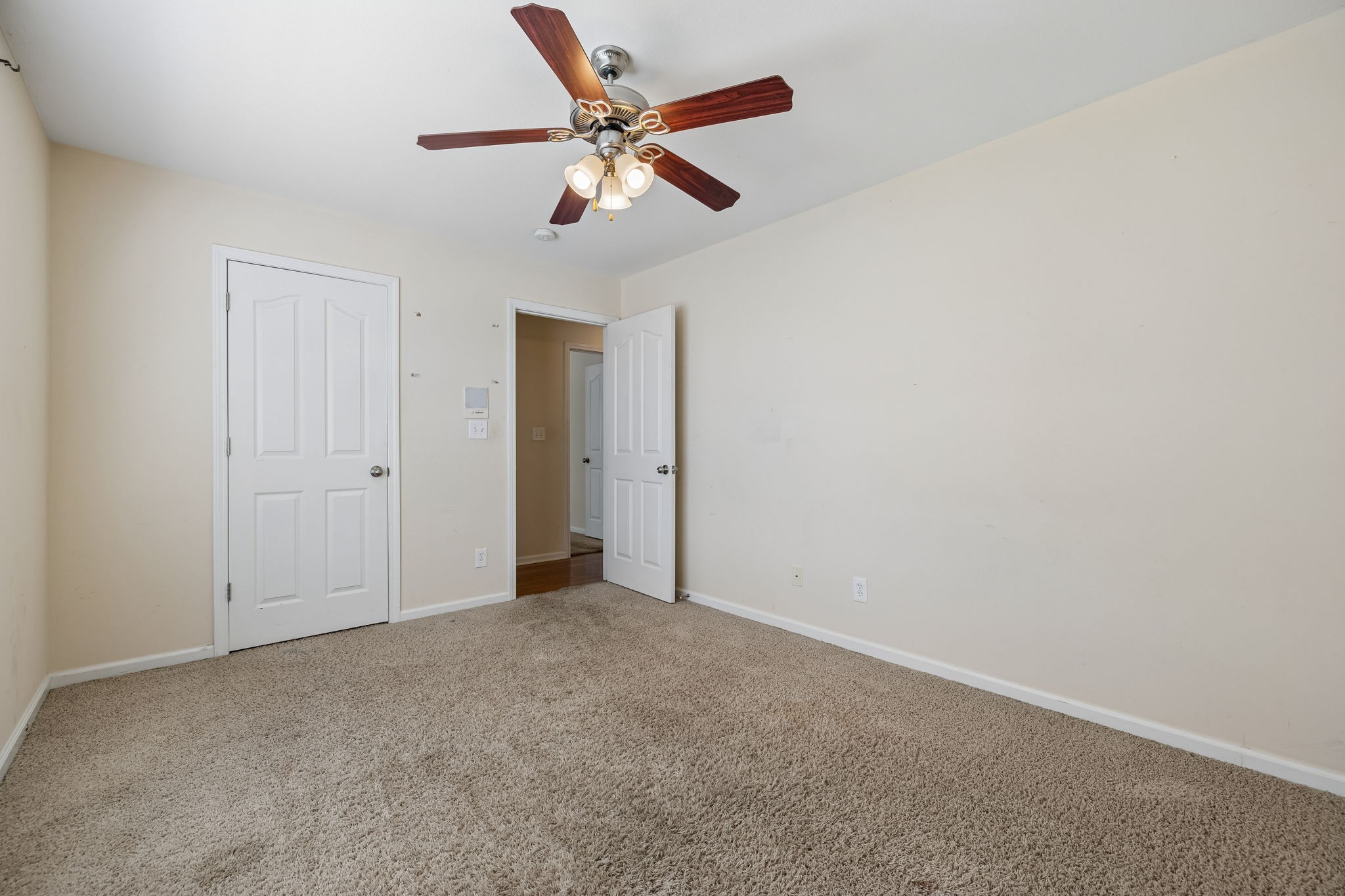 688 Fallbrook Lane Clarksville TN 37040