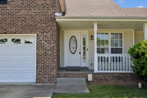 688 Fallbrook Lane Clarksville TN 37040