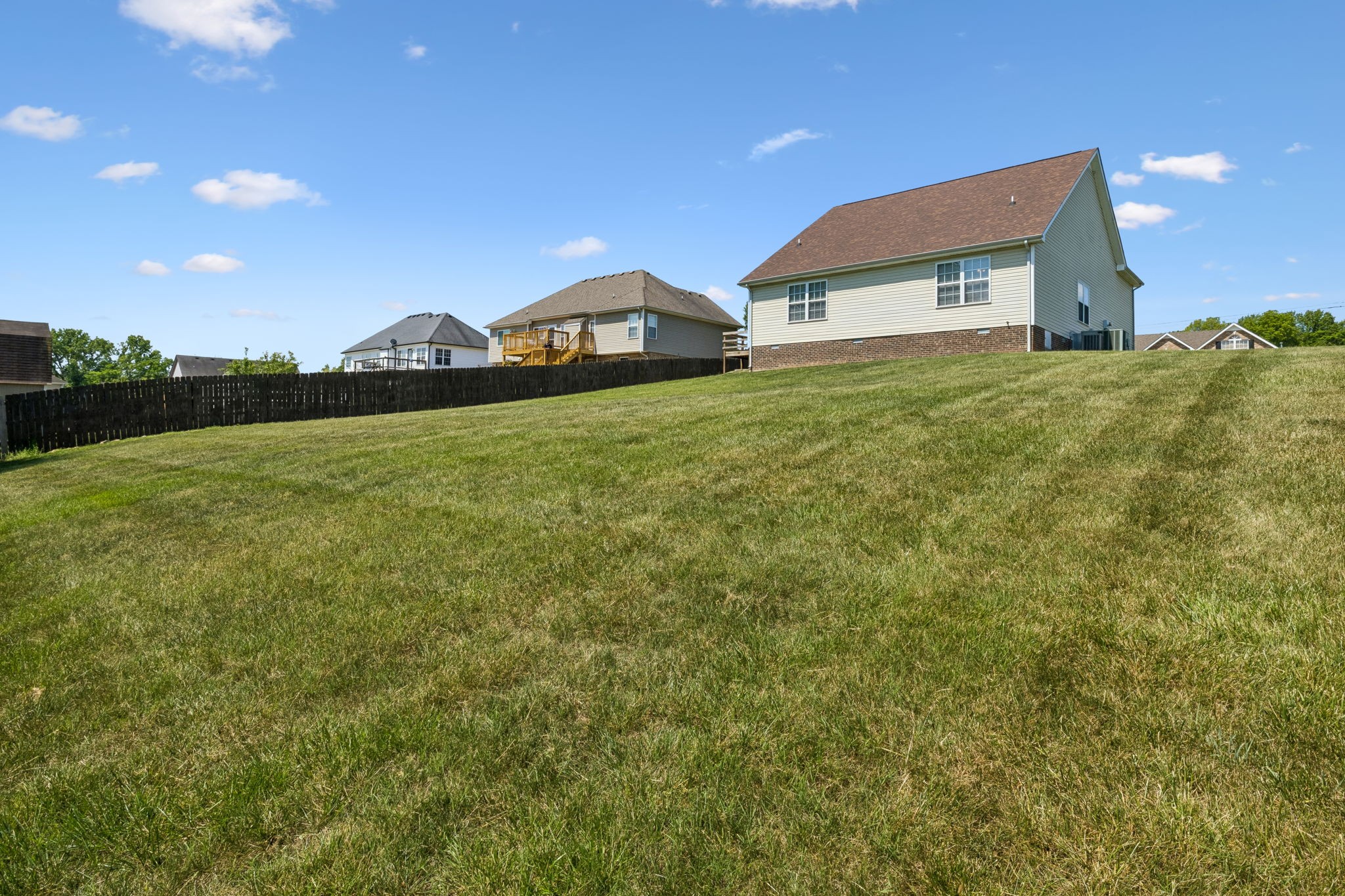 688 Fallbrook Lane Clarksville TN 37040