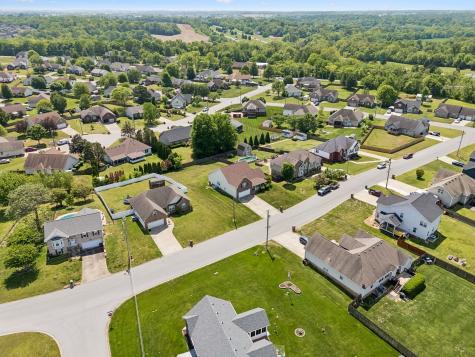 688 Fallbrook Lane Clarksville TN 37040