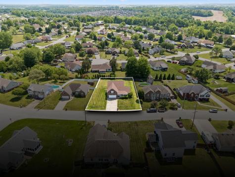 688 Fallbrook Lane Clarksville TN 37040