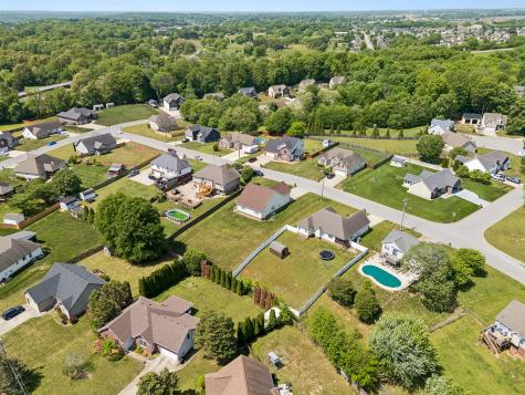 688 Fallbrook Lane Clarksville TN 37040