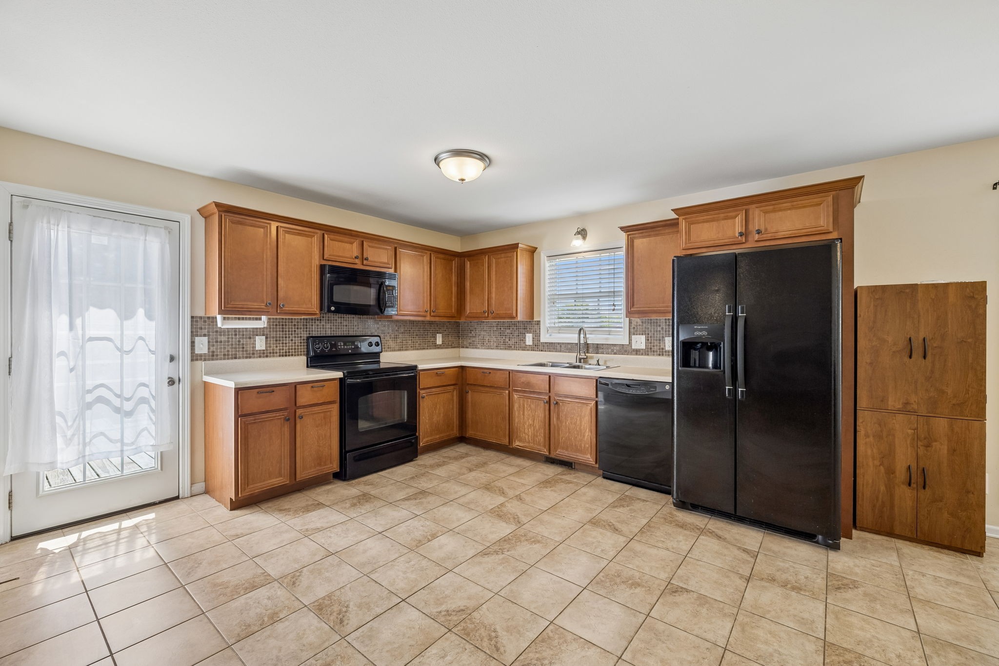 688 Fallbrook Lane Clarksville TN 37040