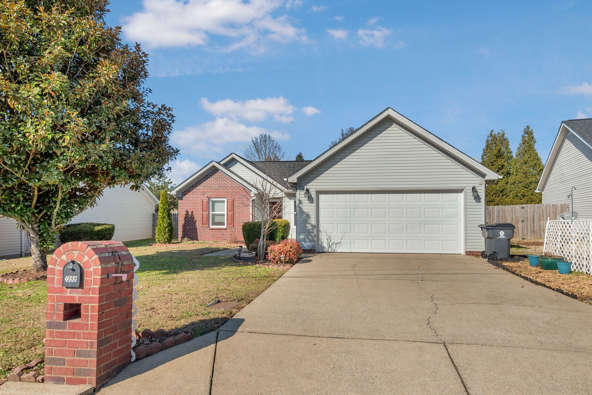 7564 W Winchester Drive Antioch TN 37013