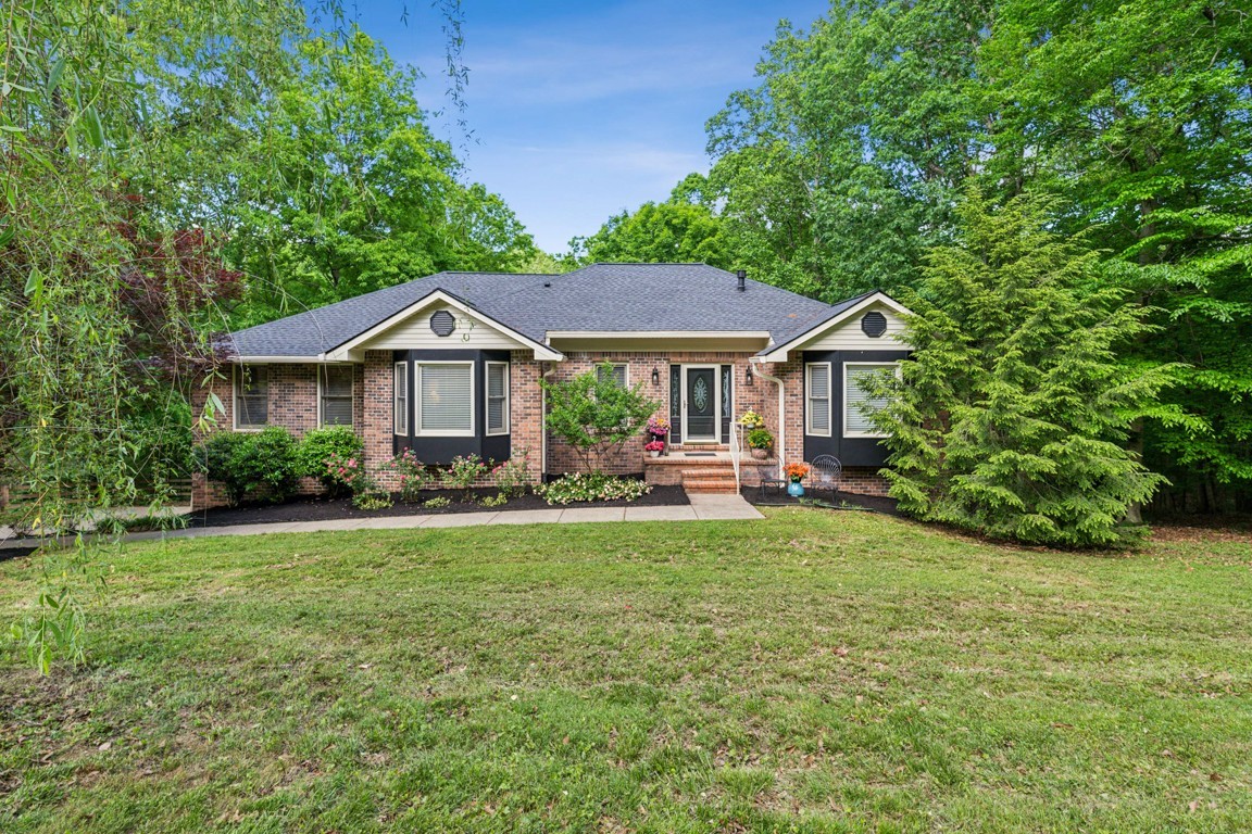 1001 Red Oak Drive Greenbrier TN 37073