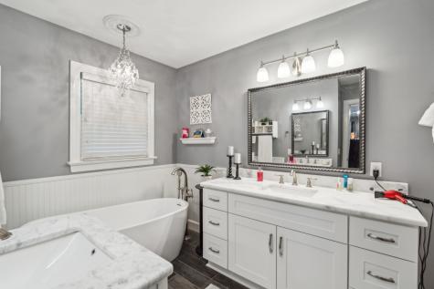 1001 Red Oak Drive Greenbrier TN 37073