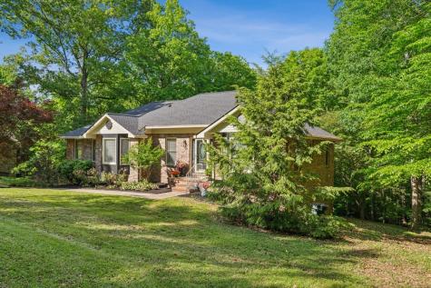 1001 Red Oak Drive Greenbrier TN 37073