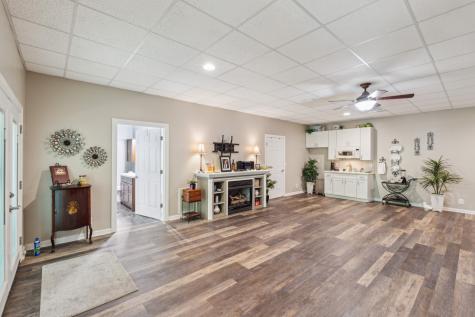 1001 Red Oak Drive Greenbrier TN 37073