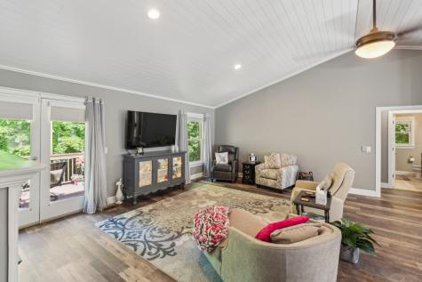 1001 Red Oak Drive Greenbrier TN 37073